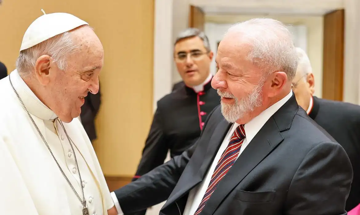 Lula decreta luto de sete dias pela morte do papa Francisco