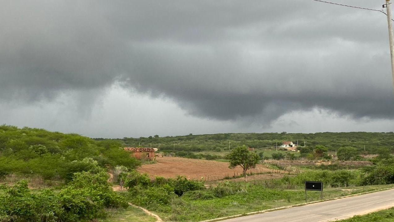 Funceme prevê chuvas isoladas no Ceará até sábado
