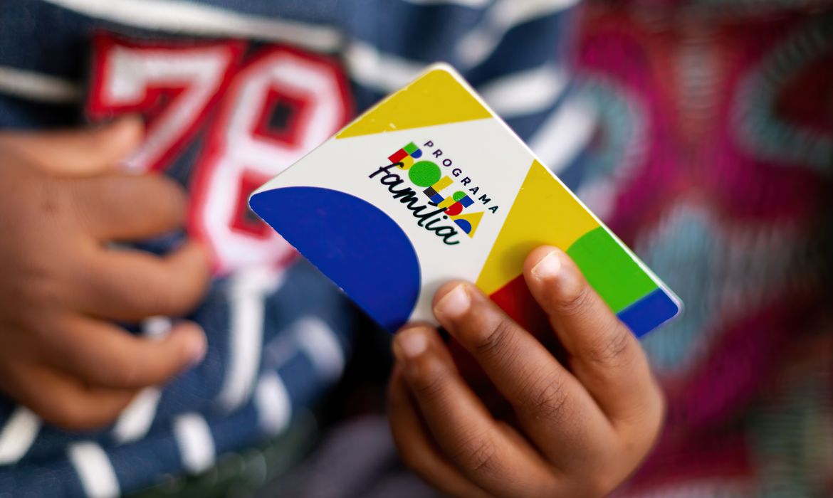 Governo proíbe beneficiários do Bolsa Família e BPC de apostar em bets