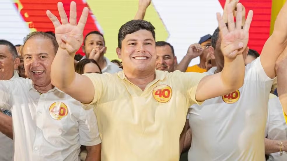 Joel Barroso é eleito prefeito de Santa Quitéria após cassação do pai